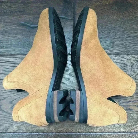 Sorel Suede  Ankle Boot - Picture 2 of 8